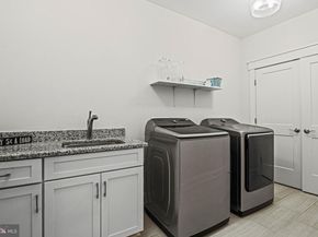 1416 Ross Drive SW, Vienna VA 22180