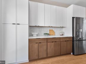 909 Emily Street, Philadelphia PA 19148