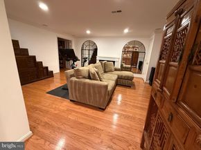6659 Madison Mclean Drive, Mclean VA 22101