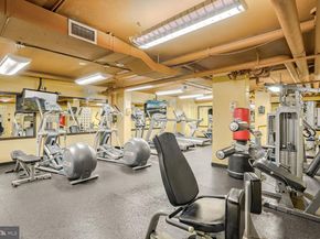 950 25TH Street NW 517N, Washington DC 20037