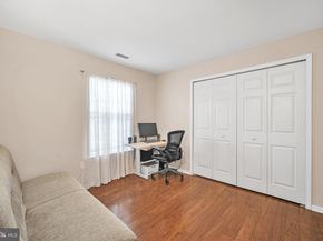 906 Julian Dr W 315, Warwick PA 18974
