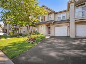 906 Julian Dr W 315, Warwick PA 18974