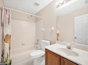 906 Julian Dr W 315, Warwick PA 18974