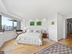 2401 Pennsylvania Avenue 15C49, Philadelphia PA 19130