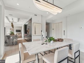 160 N 2nd Street 3R, Philadelphia PA 19106