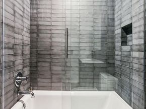 160 N 2nd Street 3R, Philadelphia PA 19106