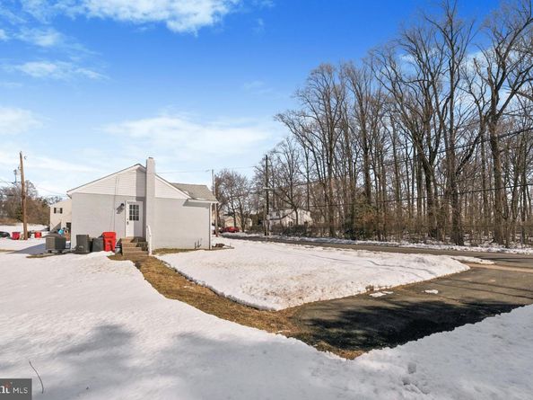 306 Grape Street, Warminster PA 18974