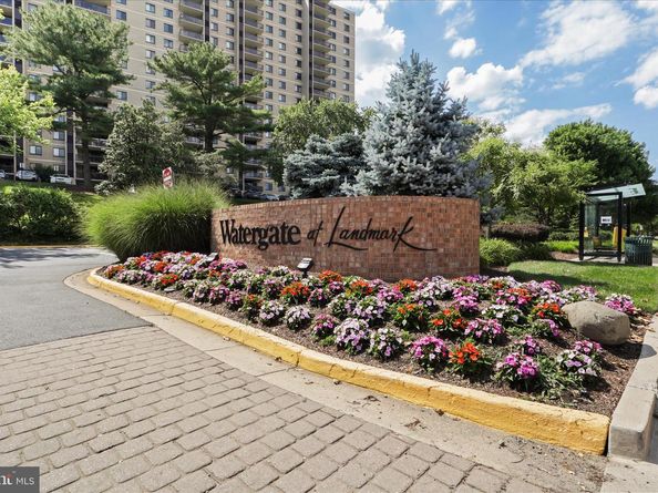 205 Yoakum Parkway 216, Alexandria VA 22304