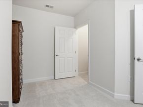 2101 N Monroe Street 111, Arlington VA 22207