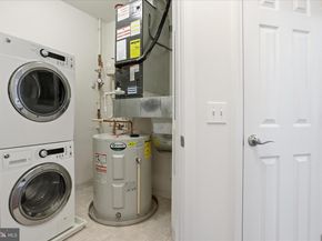 2101 N Monroe Street 111, Arlington VA 22207