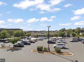 2101 N Monroe Street 111, Arlington VA 22207