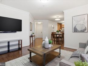 2101 N Monroe Street 111, Arlington VA 22207