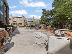 2101 N Monroe Street 111, Arlington VA 22207