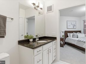 2101 N Monroe Street 111, Arlington VA 22207