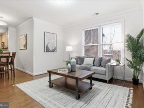 2101 N Monroe Street 111, Arlington VA 22207