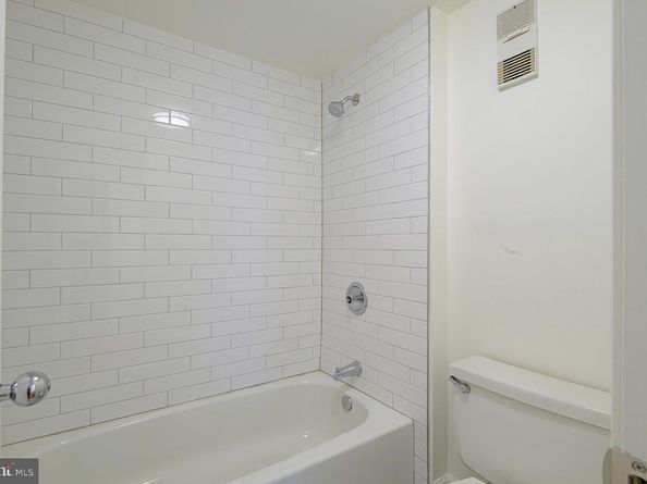 1016 S Wayne Street S 604, Arlington VA 22204