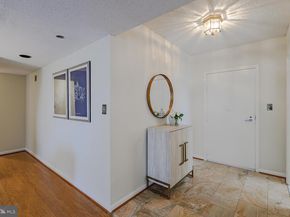 1016 S Wayne Street S 604, Arlington VA 22204