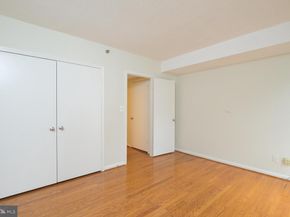 1016 S Wayne Street S 604, Arlington VA 22204