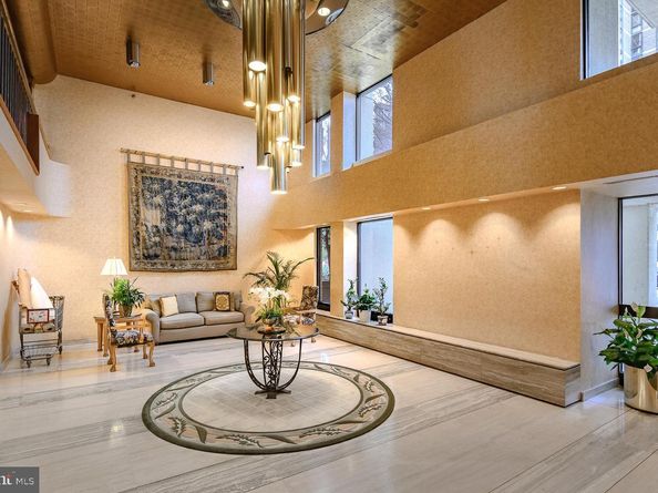 1016 S Wayne Street S 604, Arlington VA 22204