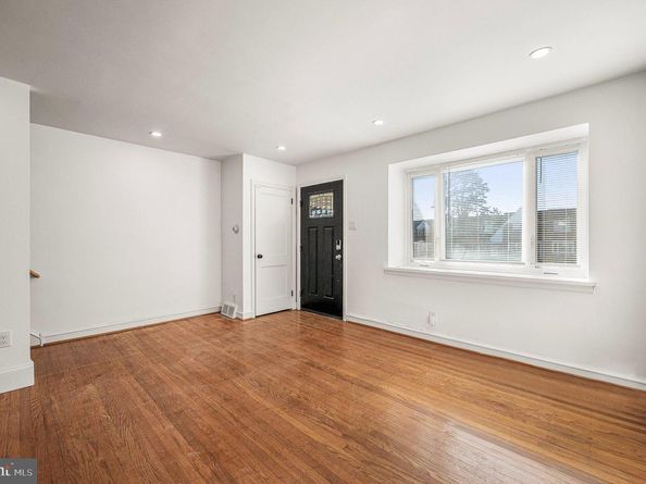 7823 Forrest Avenue, Philadelphia PA 19150