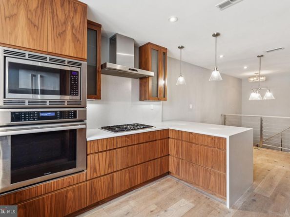 719 S 20TH Street, Philadelphia PA 19146