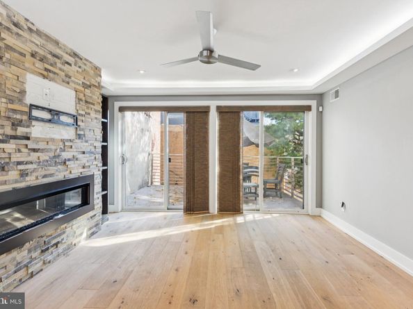 719 S 20TH Street, Philadelphia PA 19146