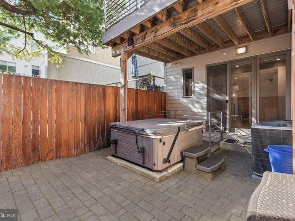 719 S 20TH Street, Philadelphia PA 19146