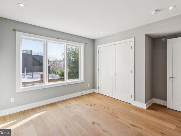 719 S 20TH Street, Philadelphia PA 19146