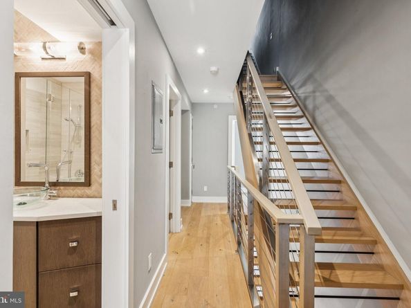 719 S 20TH Street, Philadelphia PA 19146