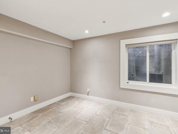 719 S 20TH Street, Philadelphia PA 19146