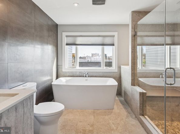 719 S 20TH Street, Philadelphia PA 19146