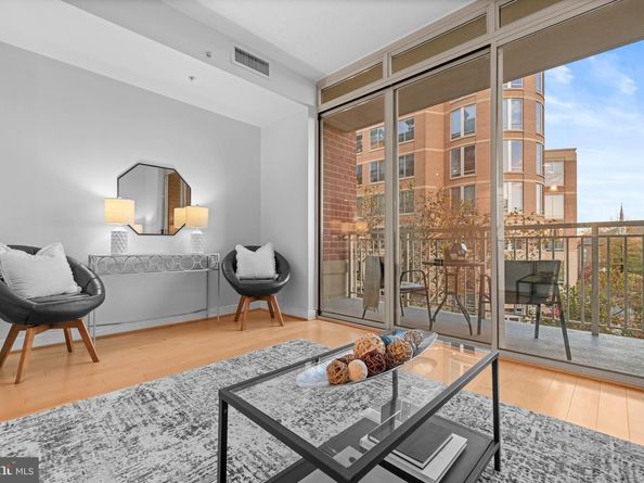 820 N Pollard Street 307, Arlington VA 22203