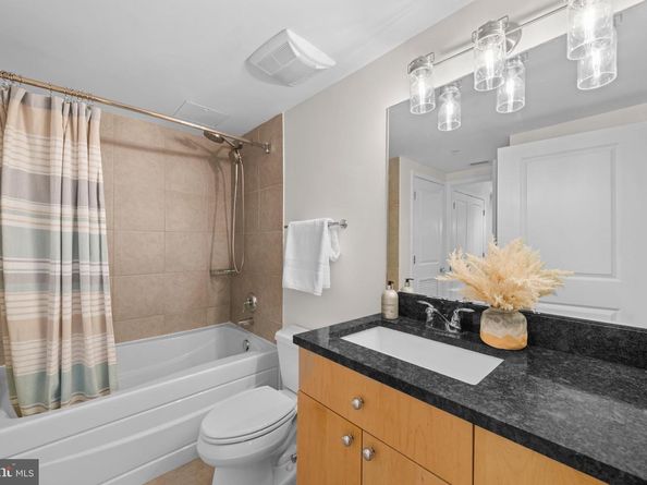 820 N Pollard Street 307, Arlington VA 22203