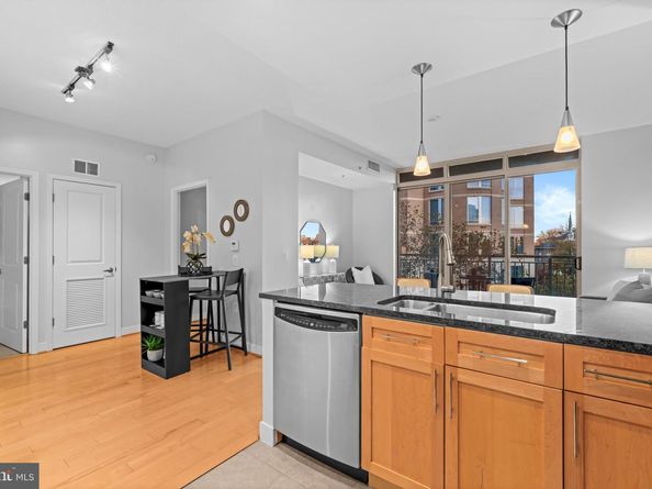 820 N Pollard Street 307, Arlington VA 22203