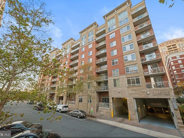 820 N Pollard Street 307, Arlington VA 22203