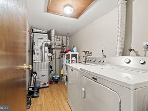 945 Manatawna Avenue, Philadelphia PA 19128