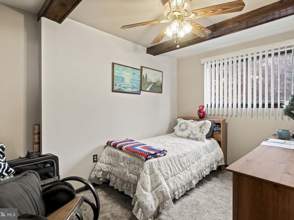 945 Manatawna Avenue, Philadelphia PA 19128