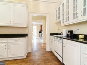 8537 Old Dominion Drive, Mclean VA 22102