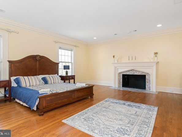 8537 Old Dominion Drive, Mclean VA 22102