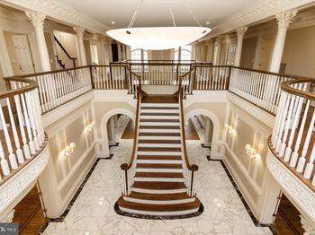 8537 Old Dominion Drive