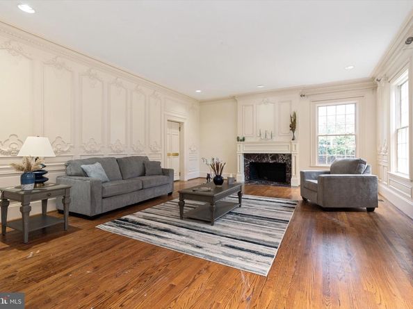 8537 Old Dominion Drive, Mclean VA 22102