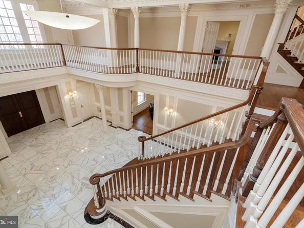 8537 Old Dominion Drive, Mclean VA 22102