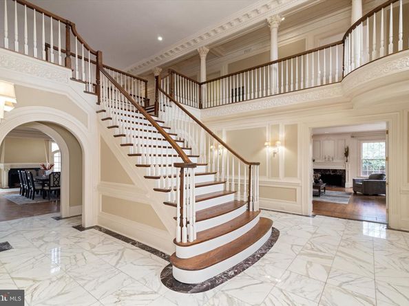 8537 Old Dominion Drive, Mclean VA 22102