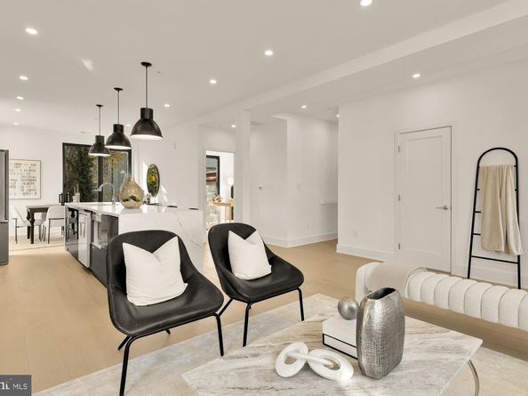 1810 Central Place NE 2, Washington DC 20002