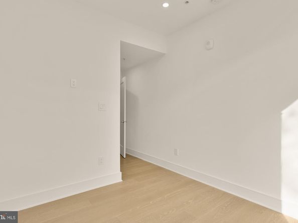 1810 Central Place NE 2, Washington DC 20002