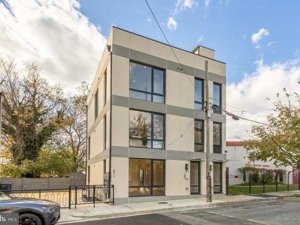 1810 Central Place NE 2, Washington DC 20002