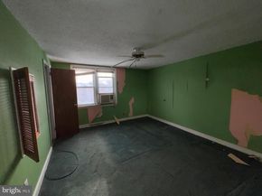 1117 Tremont Drive, Glenolden PA 19036