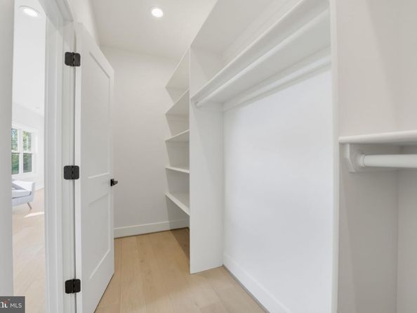 3218 Blundell Road, Falls Church VA 22042