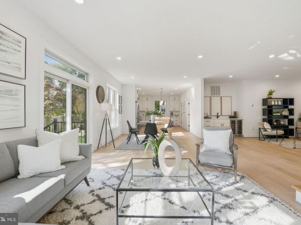 3218 Blundell Road, Falls Church VA 22042