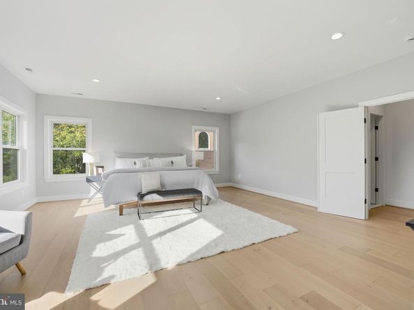 3218 Blundell Road, Falls Church VA 22042